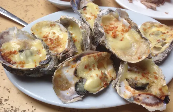 Tatoy's Manokan and Seafoods