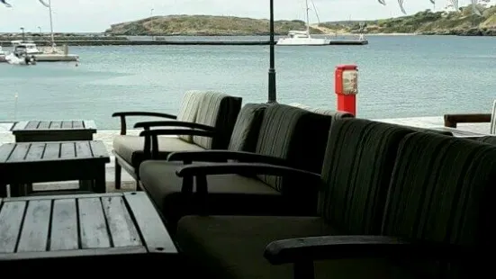 Cafe Skala Yacht Club