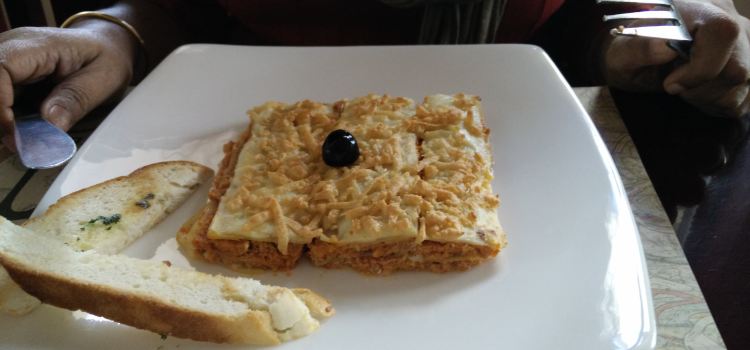 Lokah Restaurant & Cafe