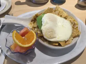 Egg Harbor Cafe