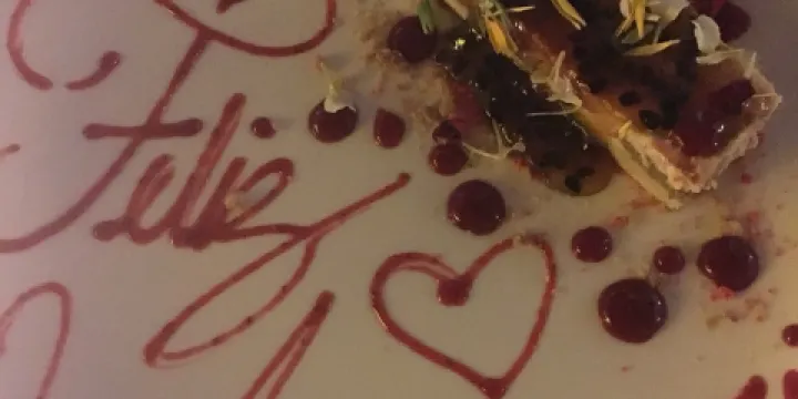 Emiliano Comida Y Vino