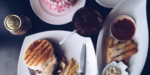 Bascon Cafe & Restaurant