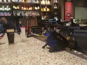 Red Robin Gourmet Burgers and Brews