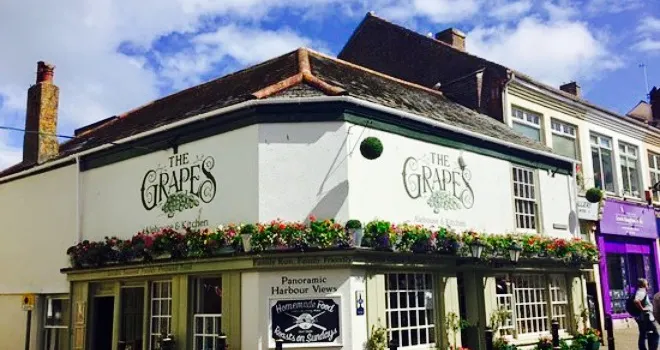 The Grapes Alehouse & Kitchen