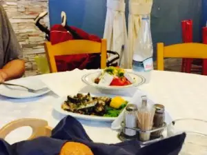 Tavern Ta Binelikia