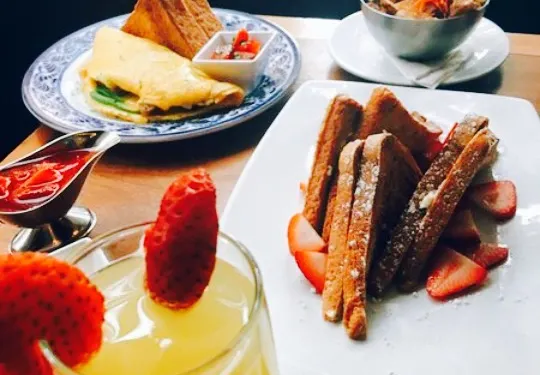 Di Zucchero Restaurant & Lounge