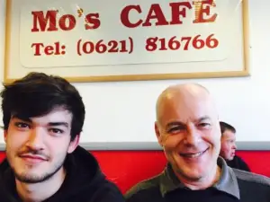 Mo's Cafe