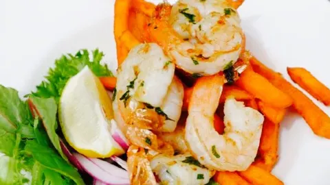242ate Cafe Bar & Grill in Forster