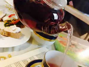 Tee-Salon