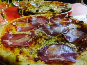 La Pizzeria