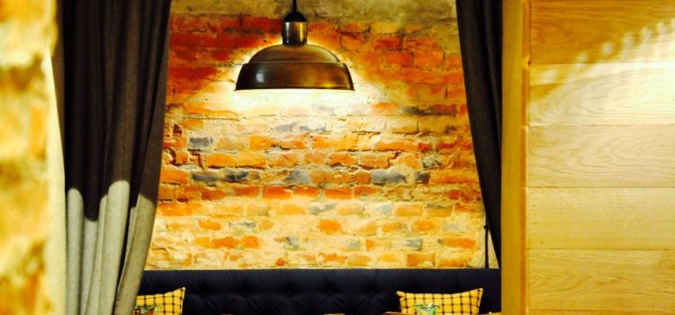 Parole Art Bistro
