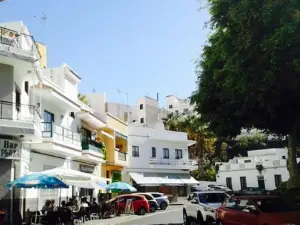 Bar Plaza