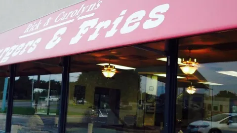 Rick & Carolyn's Burgers & Fries in Абилин