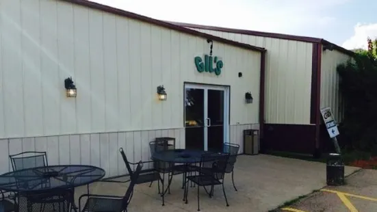 Gils Bar and Grill