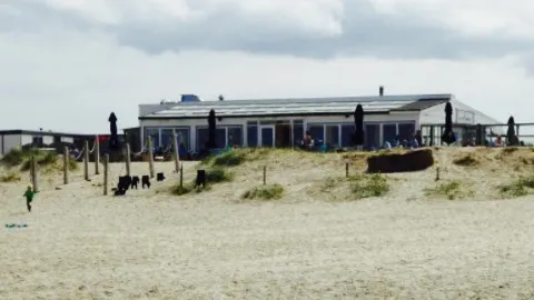 Strandpaviljoen Kaap Noord in 德科克斯多普