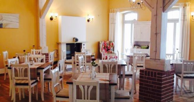Cafe Monet