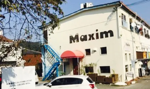 Maxim Cafe