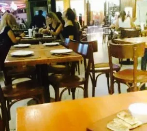 Questa Pizza in 邁普