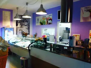 Rendez-Vous gelateria artigianle + creperia