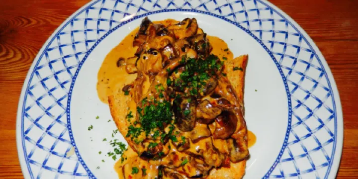 Three Horseshoes Laleham