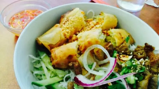Mai Saigon Vietnamese Restaurant