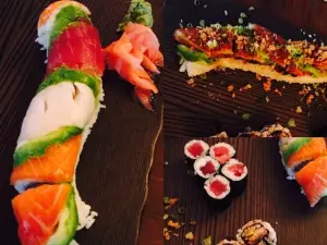 Kochi Sushi Bar & Hibachi