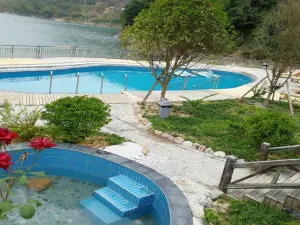 Yanchi River Hot Spring
