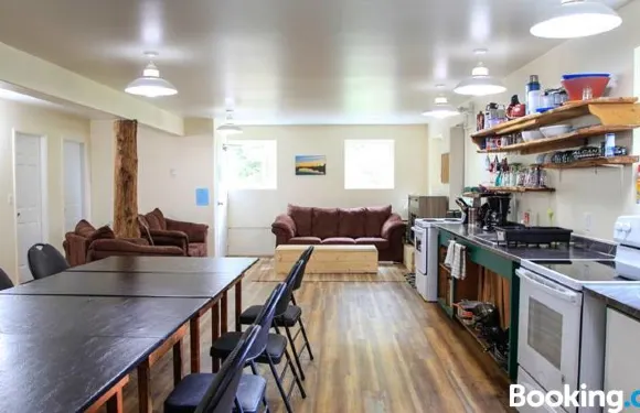 尤克盧利特C&N背包客旅舍