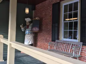 Mr. Darcy's Bar & Burger