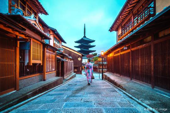 Japan+Osaka+Shinsaibashi+Kuromon Market+Nara Park+Sansaka, Nissaka+Kiyomizudera One-day Tour