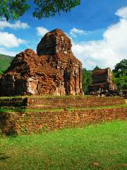 Sanctuaire de Mỹ Sơn