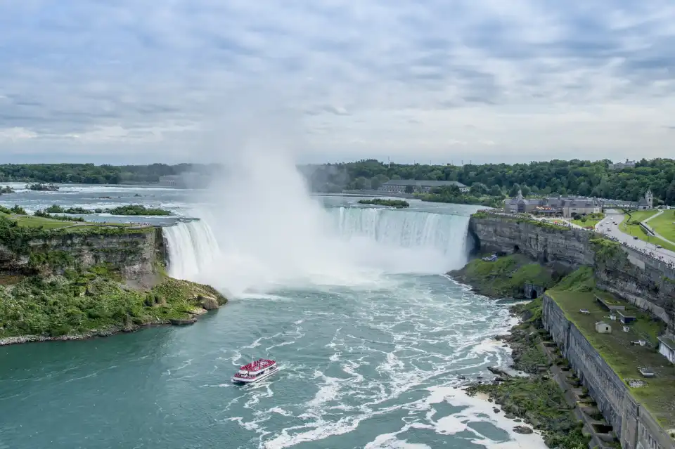 4_Niagara City Cruises