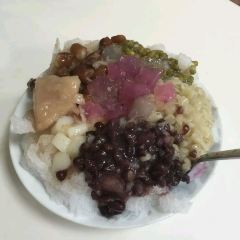 Lung Tu Shaved Ice Specialist User Photo
