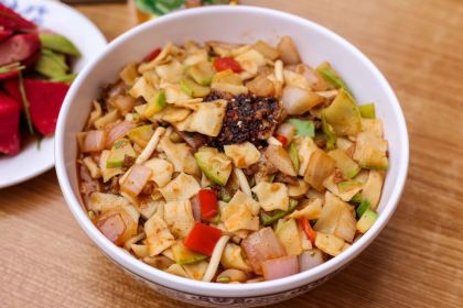 BAO LIN NIU ROU CHAO MIAN PIAN BEI GUAN DIAN