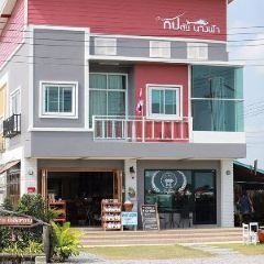 Kluea Wan Cafe User Photo