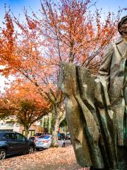 Statue of Lenin