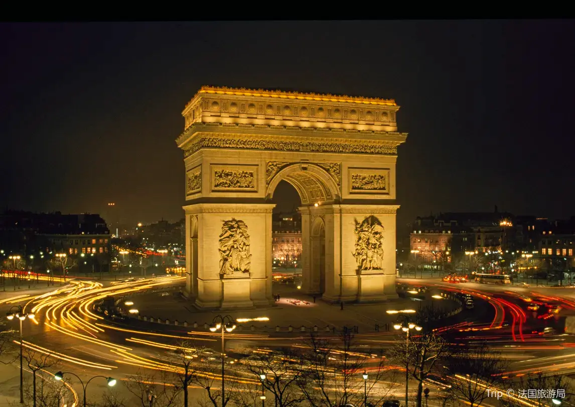 5_Arc de Triomphe de l’Etoile