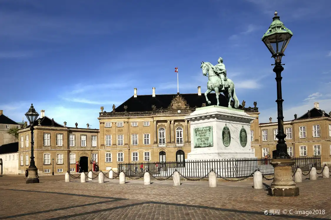 Hotels near Amalienborg