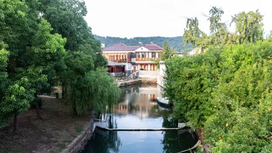 Mingyuewan Ancient Village