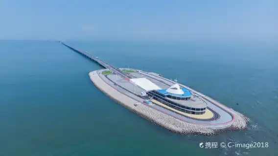 澳門威尼斯人度假區+永利皇宮觀光纜車+官也街+澳門倫敦人度假區一日遊