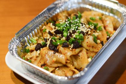 丝恋丝娃娃(南国花锦店)