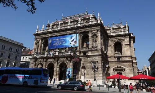 Oper