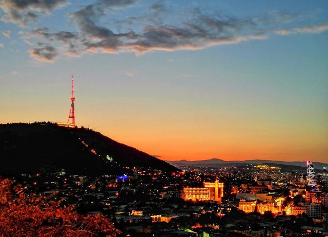 Old Tbilisi/Dzveli Tbilisi