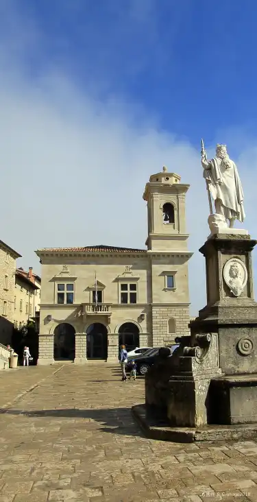 โรงแรมที่มีพร้อมอาหารเช้าในซานมารีโน