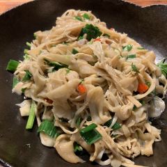 LIAOCHU User Photo