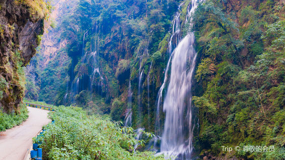 Qinghe Waterfall