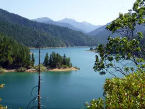 Lost Creek Lake