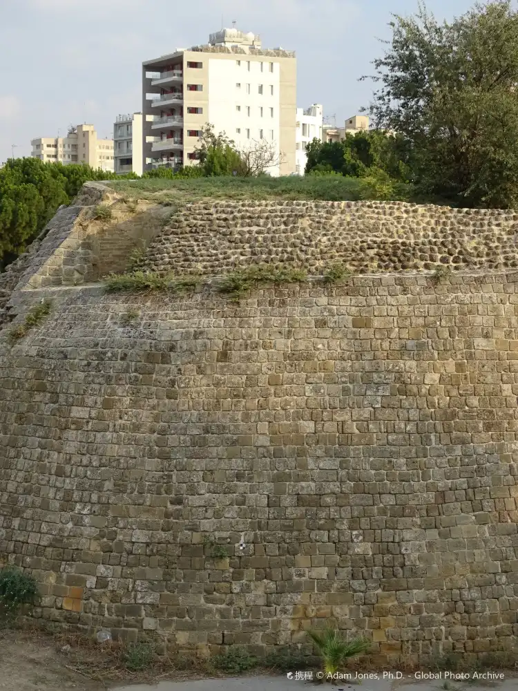 Hotels near Venetian walls of Nicosia