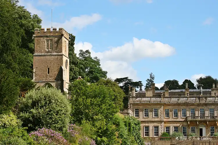 Hotels in Dyrham and Hinton