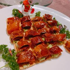 Sun Chateau On The Bund User Photo